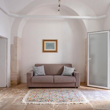 Senso Unico: Nuovo Appartamentino In Centro Bisceglie Bagian luar foto
